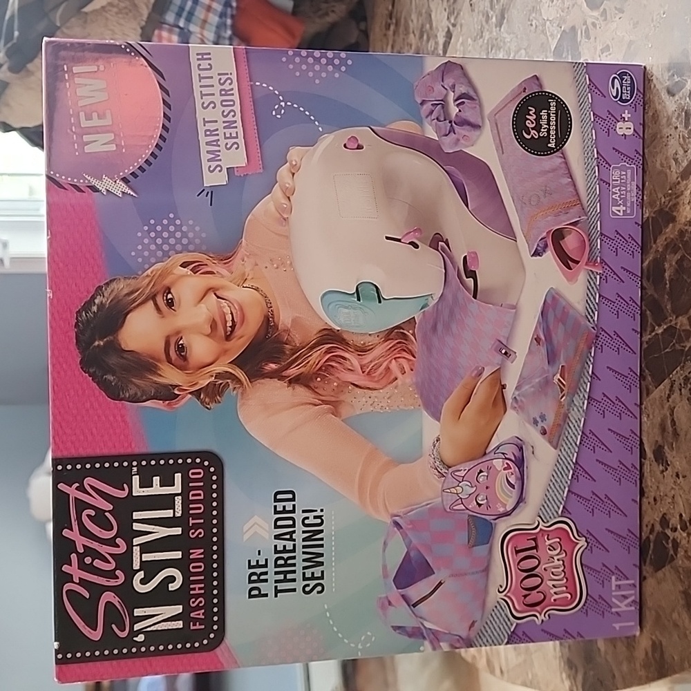 Girls sewing machine